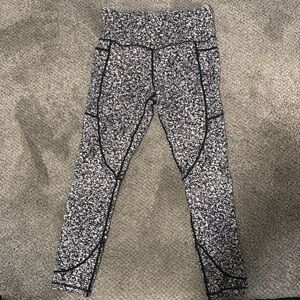 ZYIA Mosaic Soft N Snug Mid Rise 7/8 Leggings Sz M
